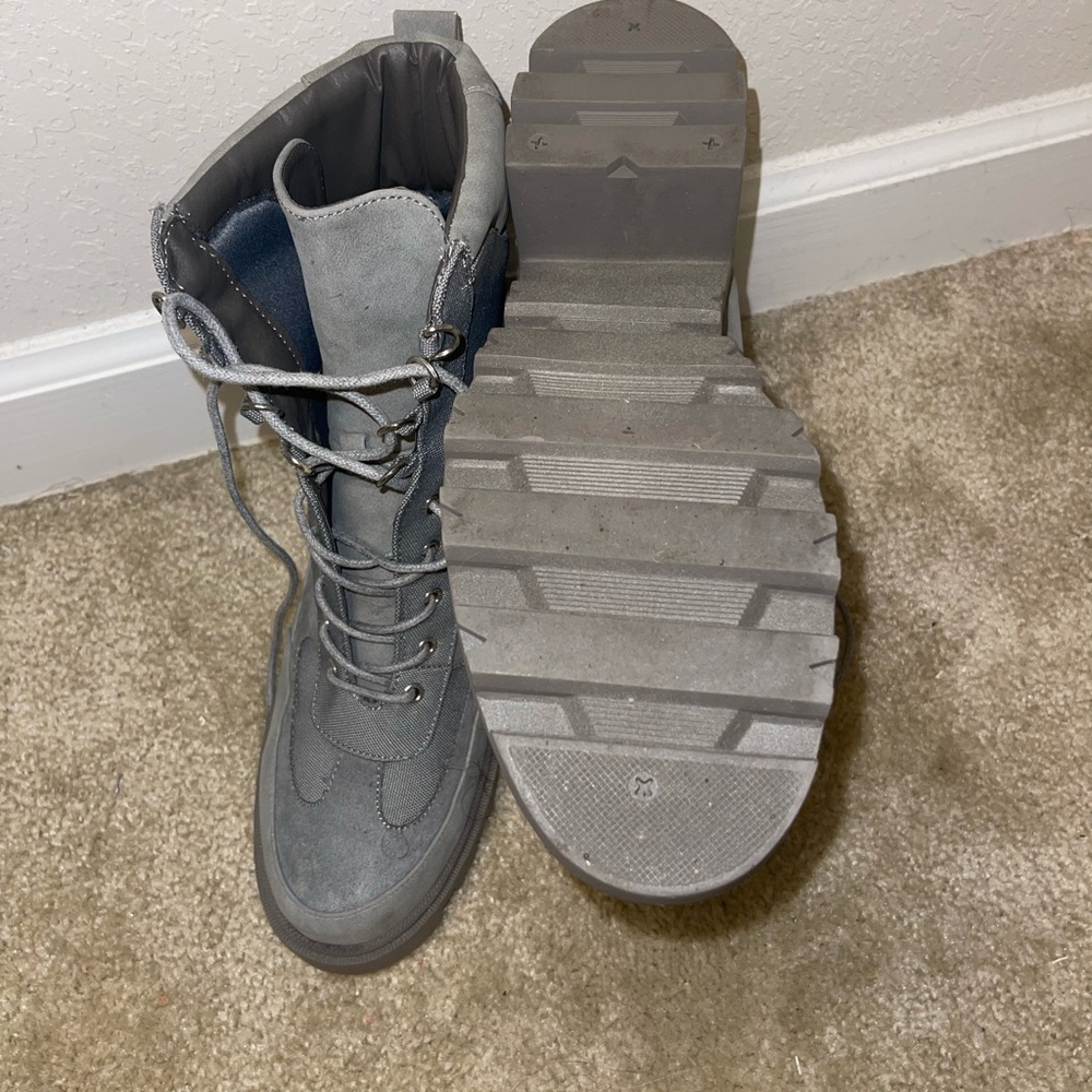 JustFab combat boots - Picture 3 of 3